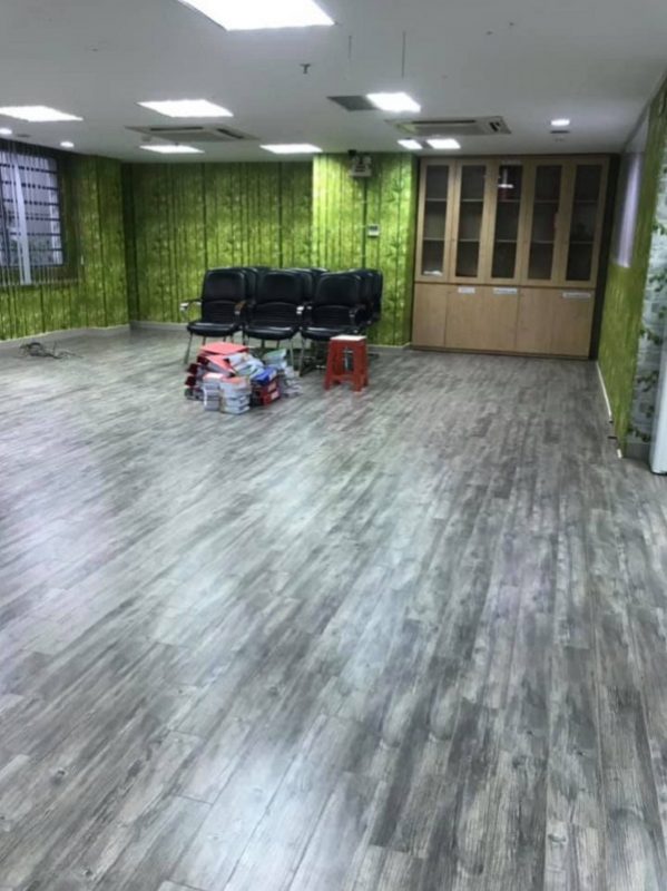 Sàn Gỗ Florton 12mm Việt Nam - Hèm V Tự Nhiên 38 Thi công sàn gỗ florton12mm